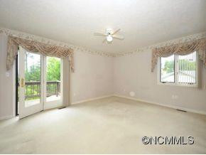317 MOUNTAIN VALLEY DRIVE - Photo 12