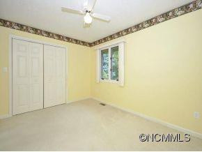 317 MOUNTAIN VALLEY DRIVE - Photo 14