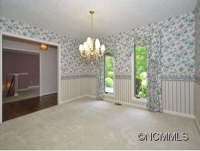 317 MOUNTAIN VALLEY DRIVE - Photo 4