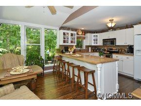 102 Connally Street - Photo 9
