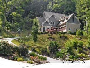 64 VILLAGE POINTE LANE