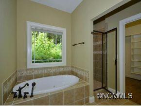 64 VILLAGE POINTE LANE - Photo 14