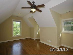 64 VILLAGE POINTE LANE - Photo 21