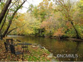 17 Riverbend Drive - Photo 2