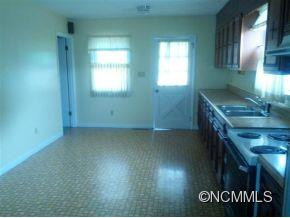 9 Brad Street - Photo 4