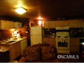 10 Park Avenue - Photo 6