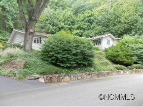 725 COUNTRY CLUB DRIVE