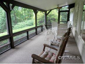 725 COUNTRY CLUB DRIVE - Photo 2
