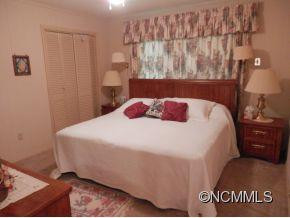 725 COUNTRY CLUB DRIVE - Photo 8