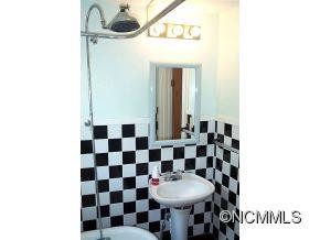 134 Academy St - Photo 12