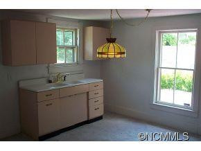 134 Academy St - Photo 14