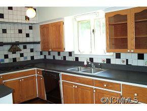 134 Academy St - Photo 6