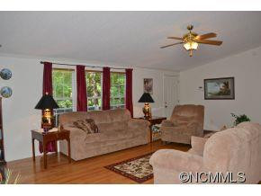 335 Mulberry Drive - Photo 4