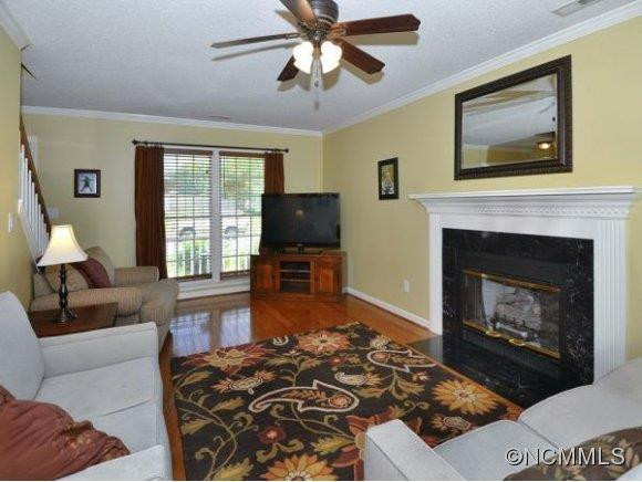 1018 THORNCREST DRIVE - Photo 4