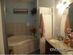 160 Estelle Park Drive - Photo 4