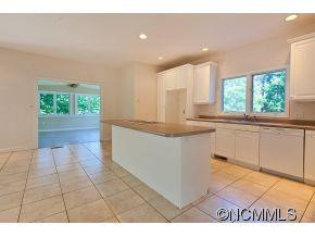 8 Strawberry Lane - Photo 4