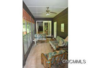 111 Larchmont Drive - Photo 11