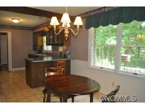 111 Larchmont Drive - Photo 3
