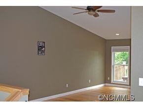 44 Haywood Avenue - Photo 3