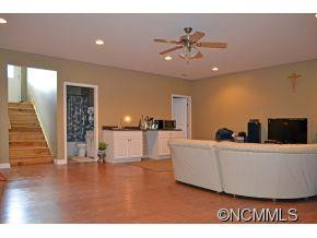 44 Haywood Avenue - Photo 9