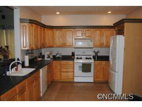 110 Bumont - Photo 5