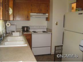 726 Fairview Road - Photo 6
