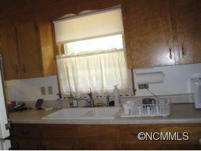 726 Fairview Road - Photo 7