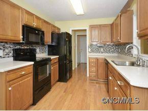 442 GLENSPRINGS DRIVE - Photo 7