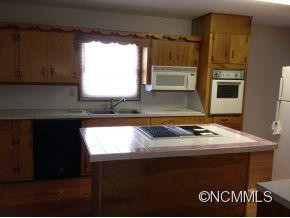 1509 Jenkins Valley Road - Photo 3