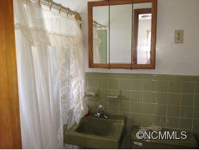 1509 Jenkins Valley Road - Photo 6