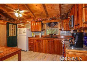 221 John Tate - Photo 12
