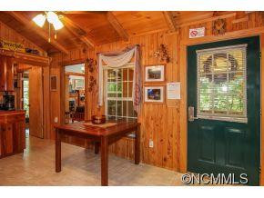221 John Tate - Photo 14