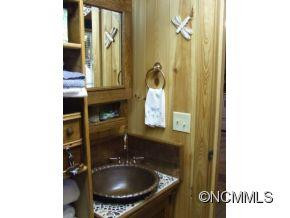 221 John Tate - Photo 6