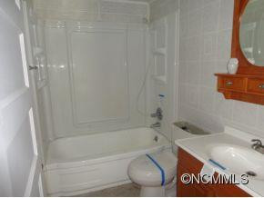 368 Commerce - Photo 20