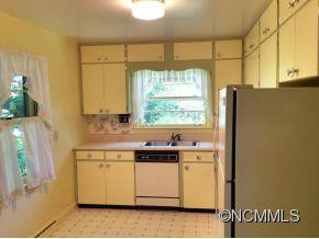 15 Woodcrest Road - Photo 8