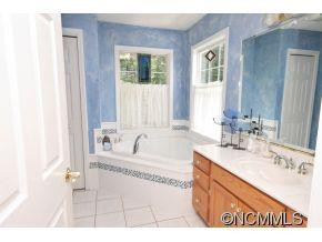 42 Red Maple Drive - Photo 12