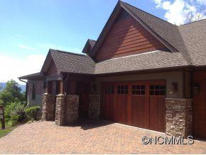21 Hawk's Branch Circle