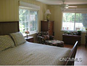 100 Sheridan Road - Photo 6