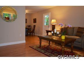 23 Evelake Drive - Photo 4
