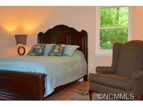 23 Evelake Drive - Photo 8