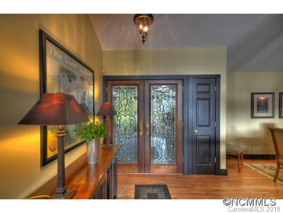 621 Blue Ridge Road - Photo 4
