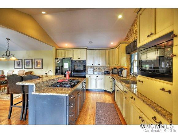 621 Blue Ridge Road - Photo 9