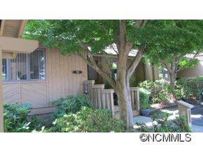 702 Red Oak Drive