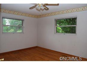 1004 Park Place Trl - Photo 9