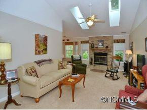 107 BRANDYMILL LOOP - Photo 2