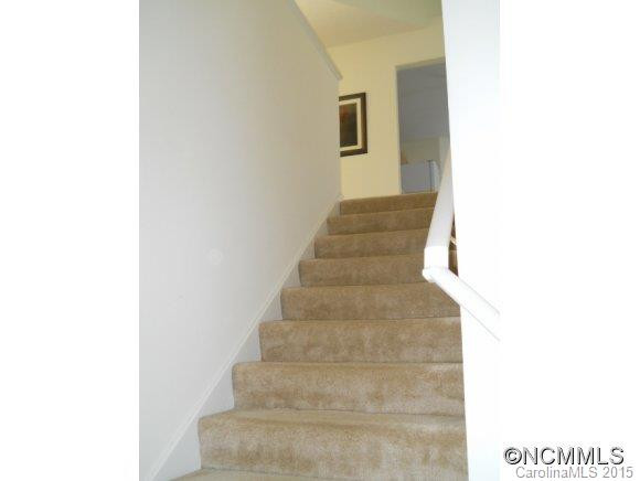 20 W.  Danbury Ln - Photo 19