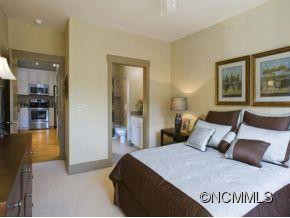 5 FARLEIGH ST #307 - Photo 2