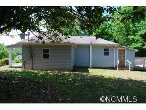 144 Mills Ave - Photo 2