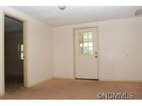 144 Mills Ave - Photo 5