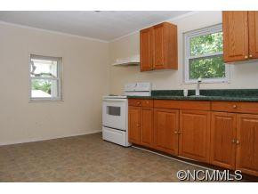 144 Mills Ave - Photo 6